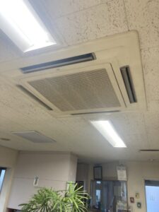 施工事例”埼玉県北区の歯医者様のエアコン入替え”